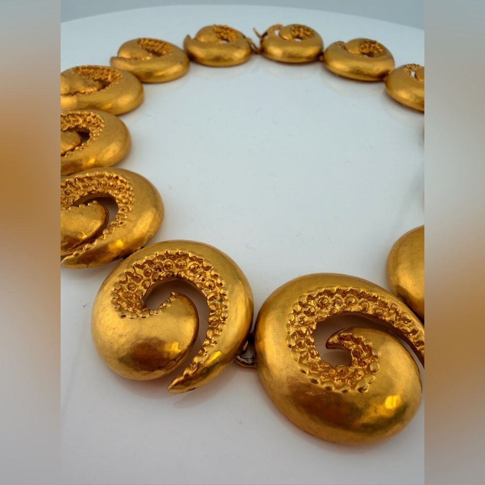 Les Bernard VO (vogue) spiral chocker - Picture 9 of 17